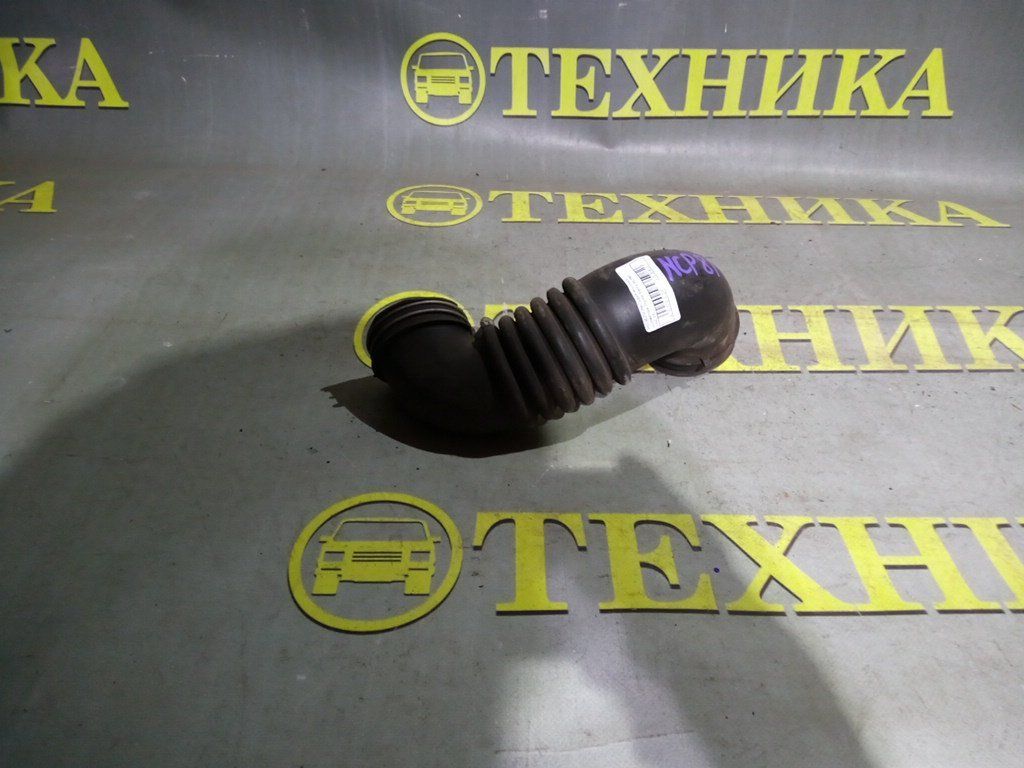 Гофра воздушного фильтра Toyota Sienta NCP81 1NZ-FE 17880-21060 контрактная