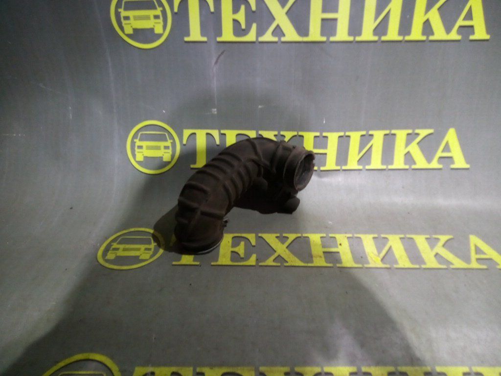 Гофра воздушного фильтра Toyota Vitz NCP10 2NZ-FE