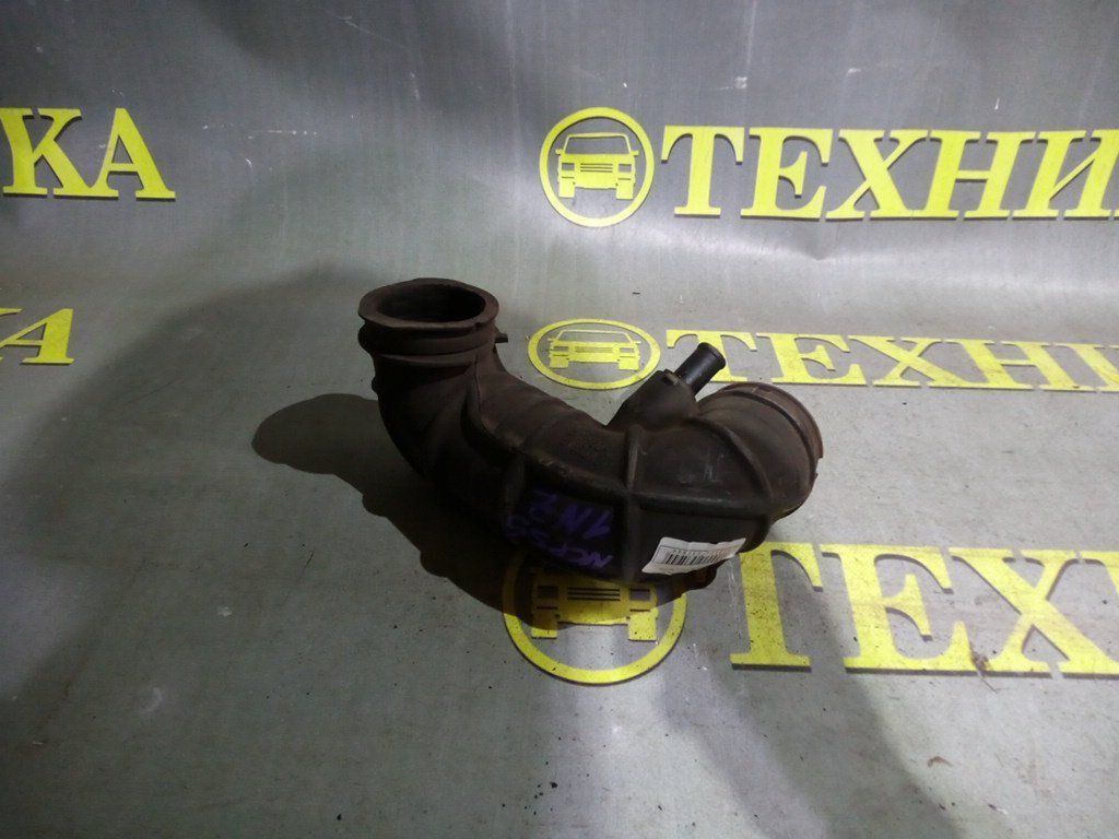 Запчасть гофра воздушного фильтра Toyota Probox NCP55 1NZ-FE 17880-21060 контрактная Гофра воздушного фильтра Toyota Probox NCP55 1NZ-FE 17880-21060 контрактная