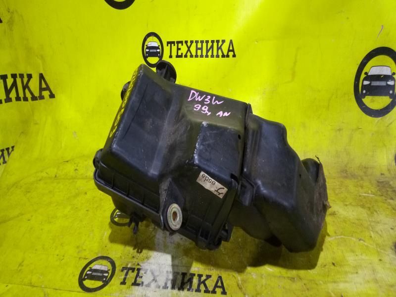 Запчасть корпус воздушного фильтра Mazda Demio DW3W B31R13320C контрактная Корпус воздушного фильтра Mazda Demio DW3W B31R13320C контрактная