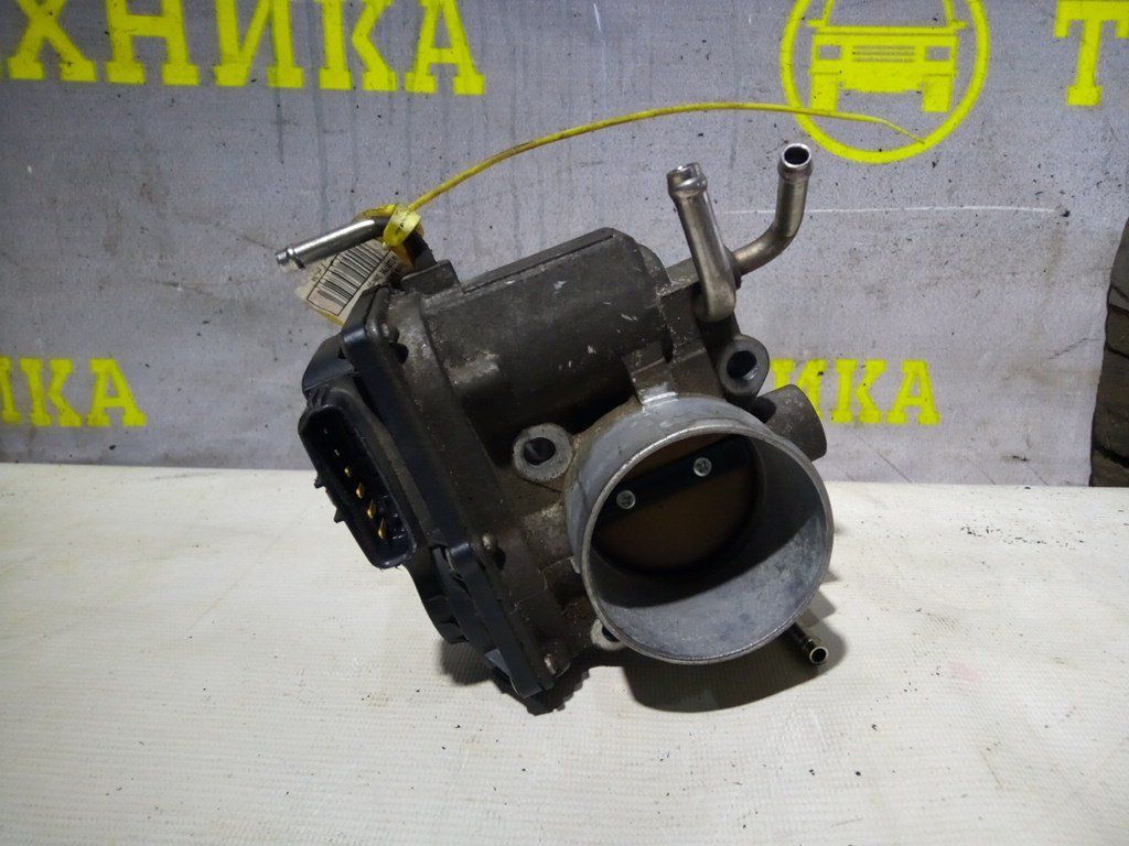 Запчасть заслонка дроссельная Toyota Blade AZE154 2AZ-FE 22030-28070 контрактная Заслонка дроссельная Toyota Blade AZE154 2AZ-FE 22030-28070 контрактная