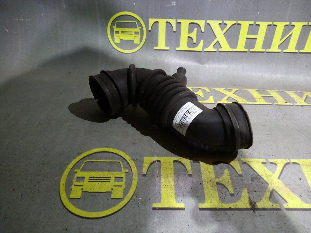 Гофра воздушного фильтра Toyota Corolla NZE124 1NZ-FE 17880-21060 контрактная