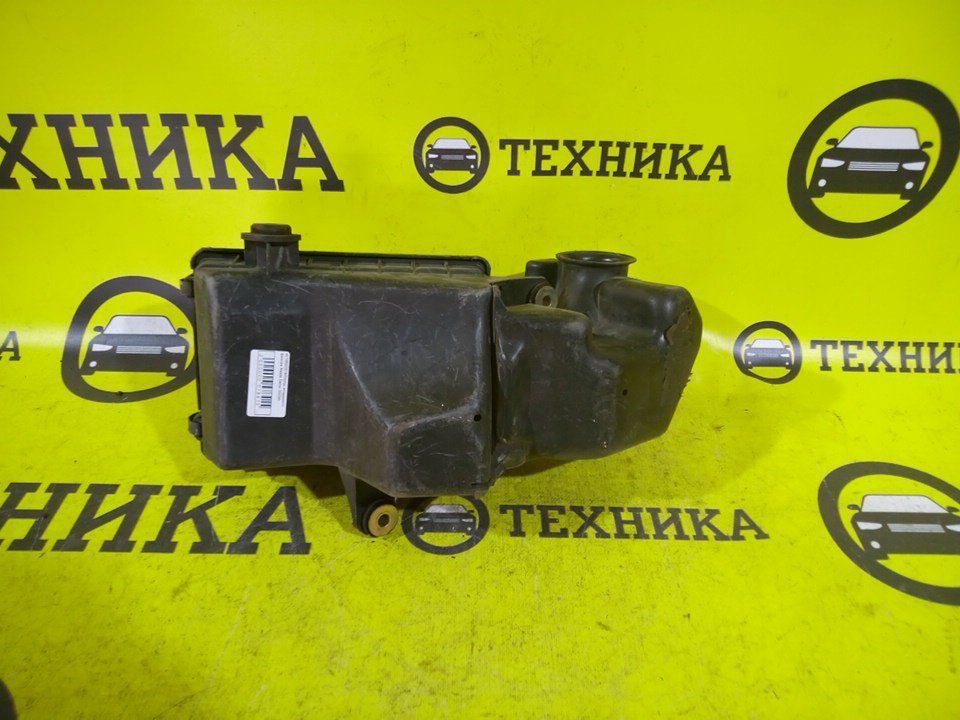 Корпус воздушного фильтра Demio DW3W