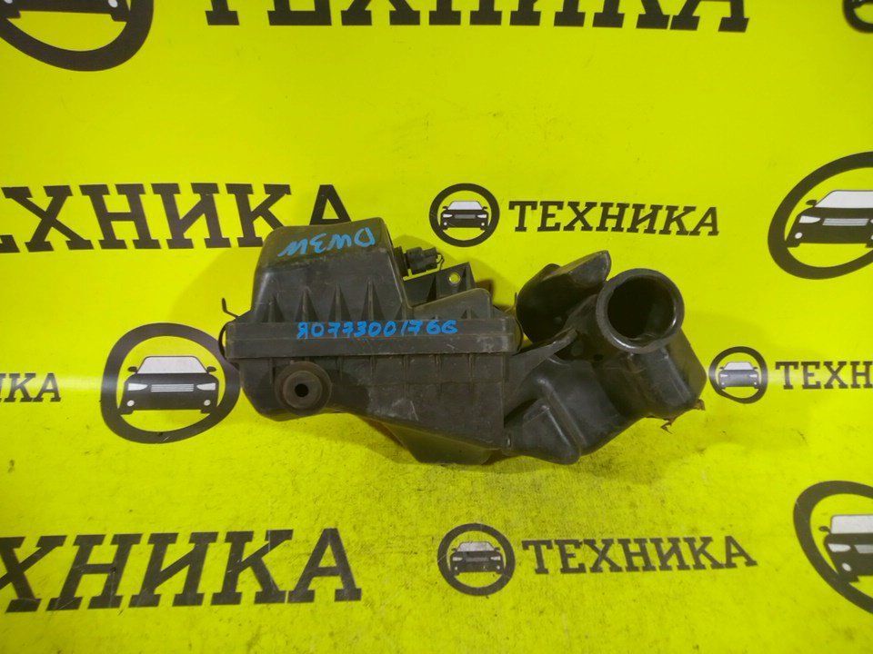 Корпус воздушного фильтра Mazda Demio DW3W Корпус воздушного фильтра Mazda Demio DW3W