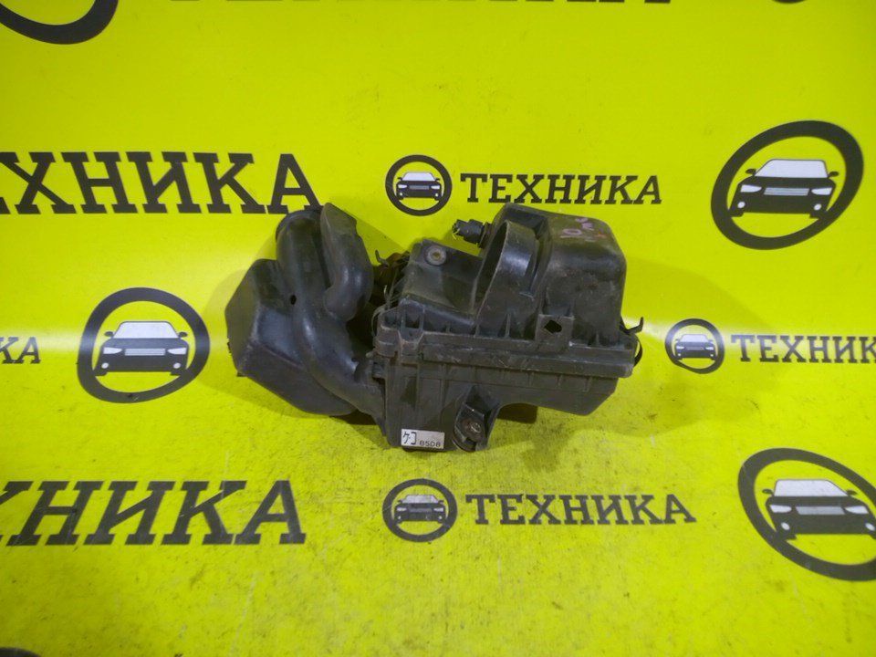 Запчасть корпус воздушного фильтра Mazda Demio DW3W B31R13320C контрактная Корпус воздушного фильтра Mazda Demio DW3W B31R13320C контрактная