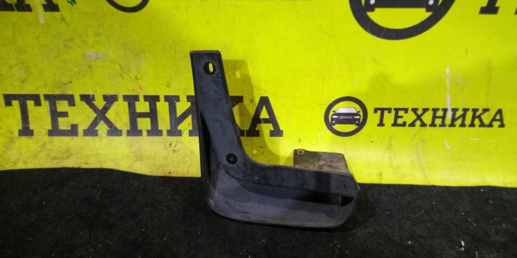 Брызговик задний правый Honda Mobilio GB1