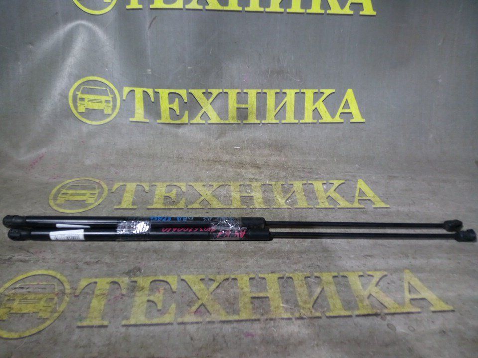 Амортизатор капота A4 2004 8EC