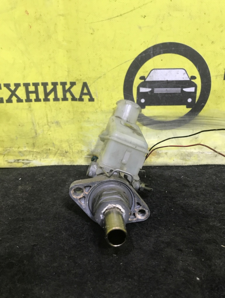 Главный тормозной цилиндр MW ME34S Главный тормозной цилиндр MW ME34S