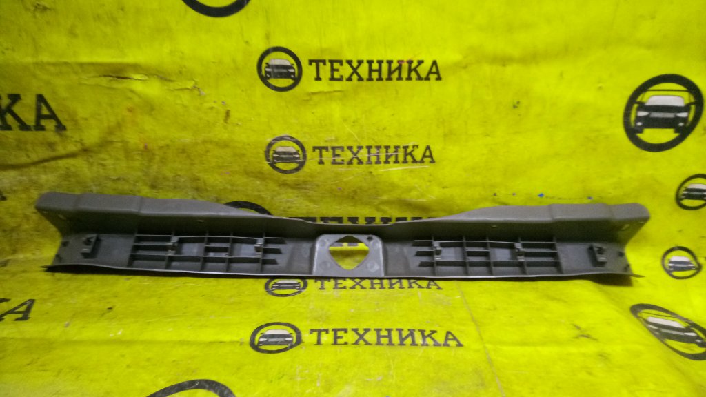 Накладка замка багажника Chevrolet MW ME34S Накладка замка багажника Chevrolet MW ME34S