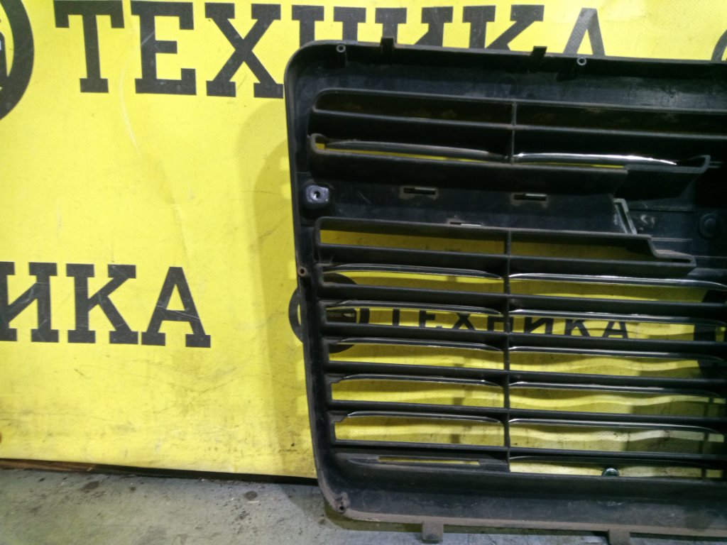 Решетка радиатора MW 2004 ME34S Решетка радиатора MW 2004 ME34S