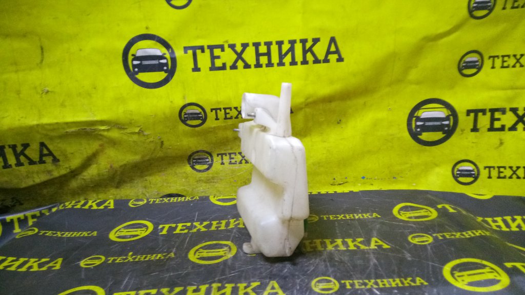 Бачок омывателя MW 2010 ME34S M13A Бачок омывателя MW 2010 ME34S M13A
