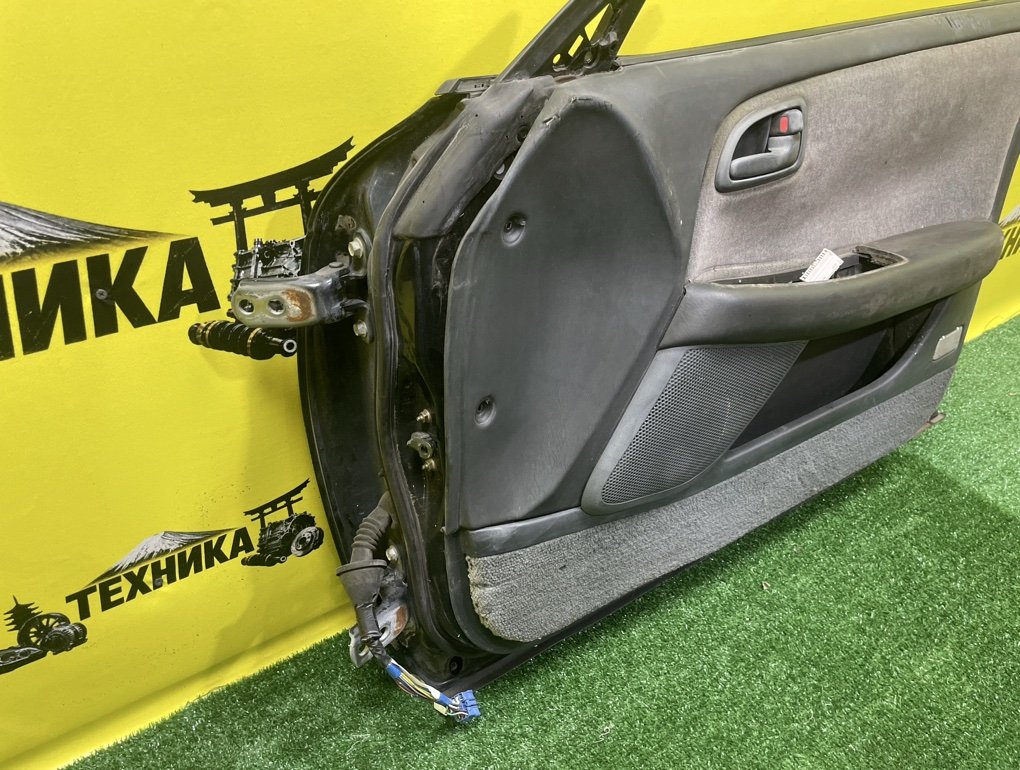 Дверь боковая передняя правая Mark II GX90