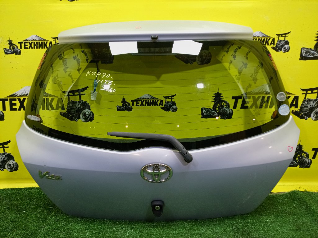Запчасть дверь задняя задняя Toyota Vitz 2010 KSP90 1KR-FE 6700552730 контрактная Дверь задняя задняя Toyota Vitz 2010 KSP90 1KR-FE 6700552730 контрактная