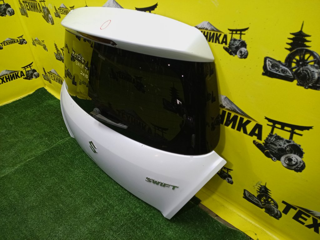 Дверь задняя задняя Suzuki Swift ZC72S Дверь задняя задняя Suzuki Swift ZC72S