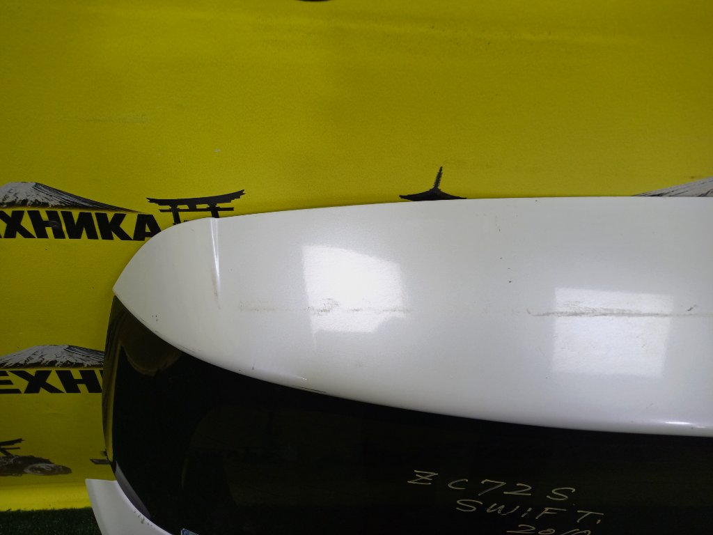 Дверь задняя задняя Swift 2010 ZC72S Дверь задняя задняя Swift 2010 ZC72S