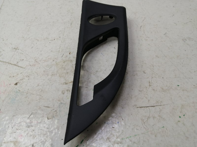 Накладка ручки внутренней задняя правая CIVIC 5D 2006-2012 Накладка ручки внутренней задняя правая CIVIC 5D 2006-2012