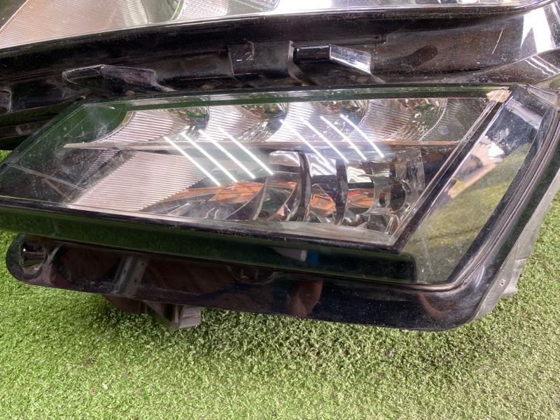 Фара левая KODIAQ 2016-