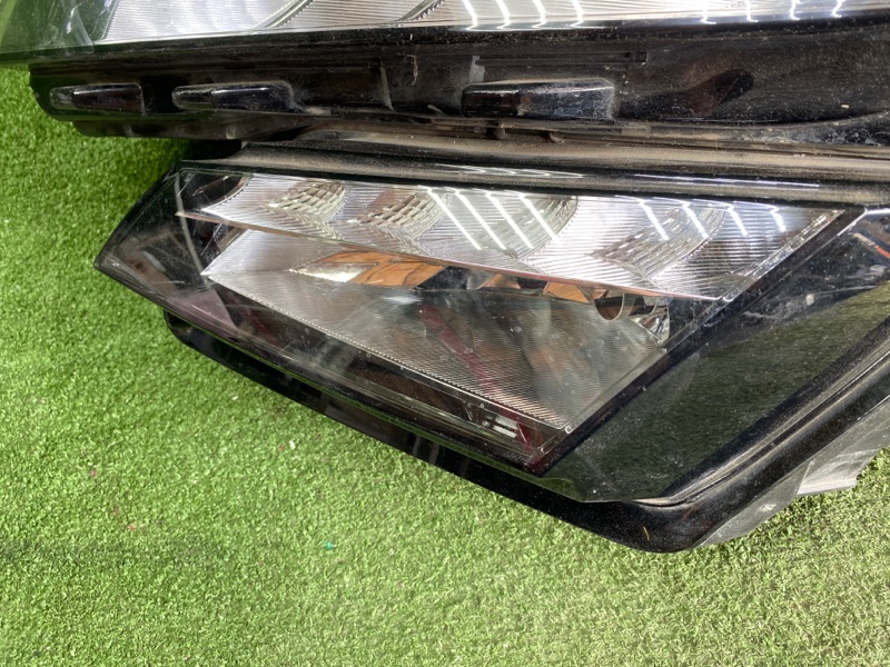 Фара левая KODIAQ 2016-