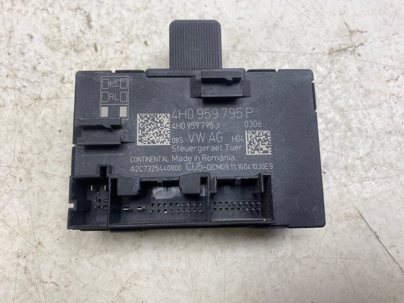 Блок комфорта VOLKSWAGEN TOUAREG 2010-2018 4H0959795P Б/У