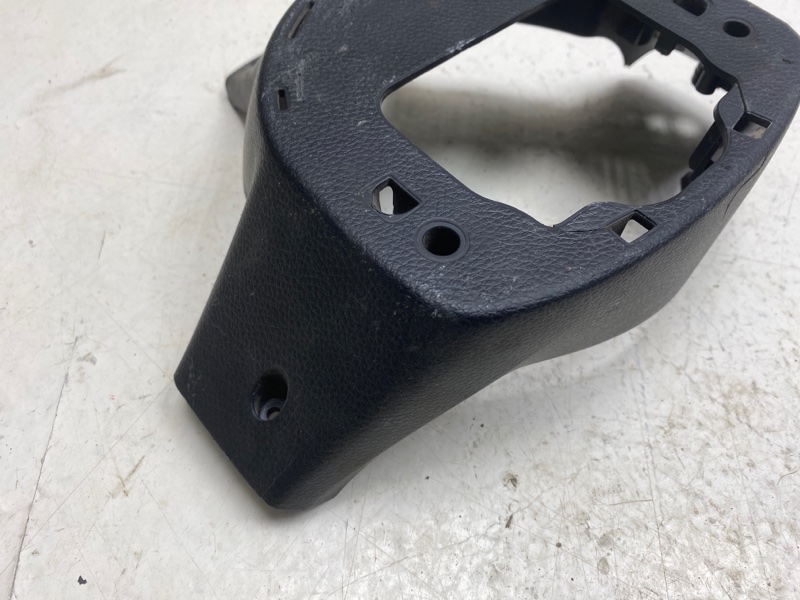 Кожух рулевой колонки RIO 2019 FB G4LC Кожух рулевой колонки RIO 2019 FB G4LC