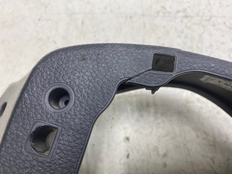 Кожух рулевой колонки RIO 2019 FB G4LC Кожух рулевой колонки RIO 2019 FB G4LC