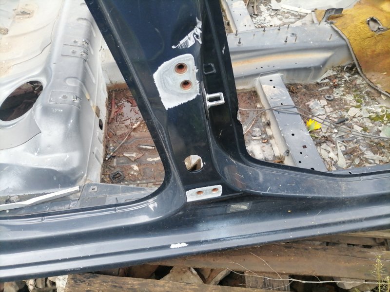 Порог со стойкой правый Peugeot 308