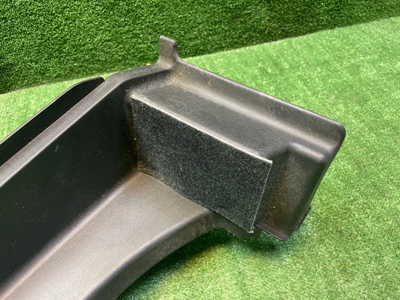 Обшивка багажника левая CAMRY 2017 2AR-FE