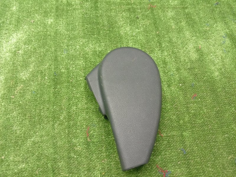 Запчасть накладка сиденья передняя правая TOYOTA CAMRY 2017 2AR-FE 718610R090 Б/У Накладка сиденья передняя правая TOYOTA CAMRY 2017 2AR-FE 718610R090 Б/У