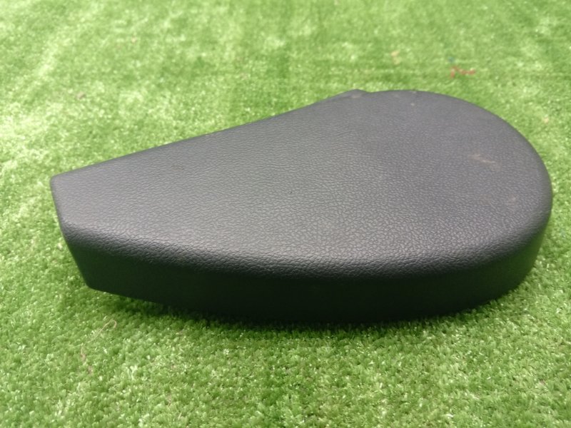 Накладка сиденья передняя правая CAMRY 2017 2AR-FE Накладка сиденья передняя правая CAMRY 2017 2AR-FE