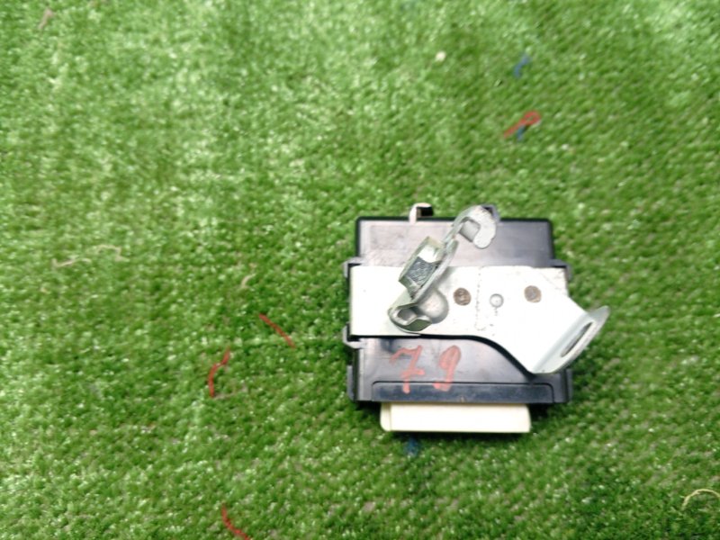 Блок управления светом CAMRY 2017 2AR-FE