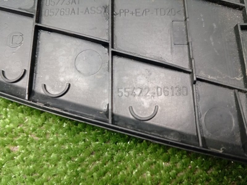 Сетка динамика передняя левая CAMRY 2017 2AR-FE