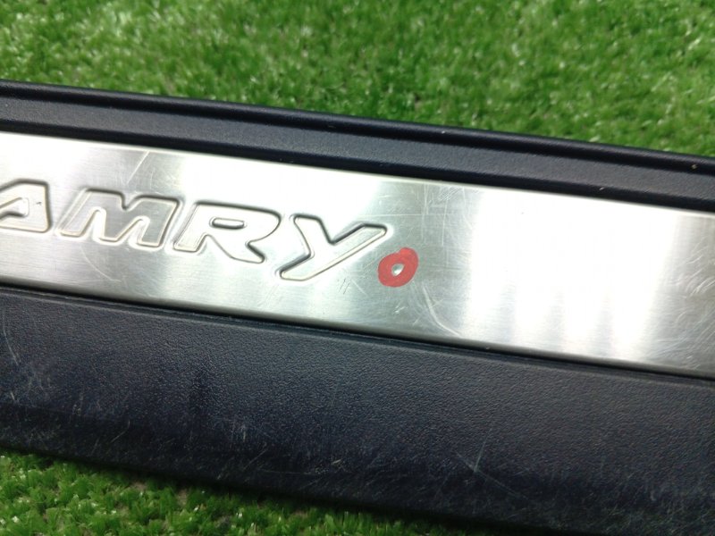 Накладка порога (внутренняя) задняя правая CAMRY 2017 2AR-FE