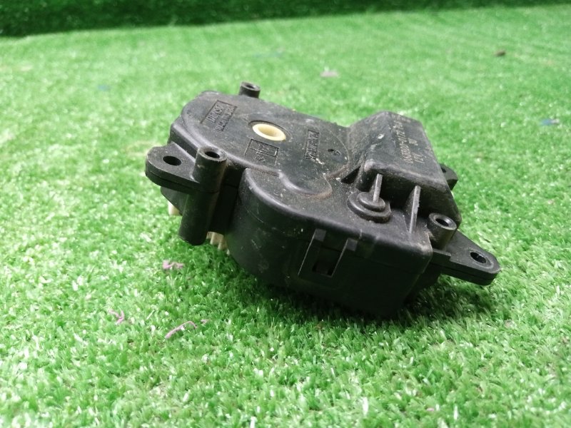 Сервопривод заслонки печки CAMRY 2017 2AR-FE