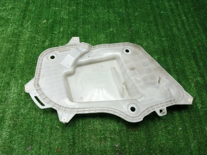 Обшивка двери передняя правая TOYOTA RAV 4 A50 6783142090 Б/У