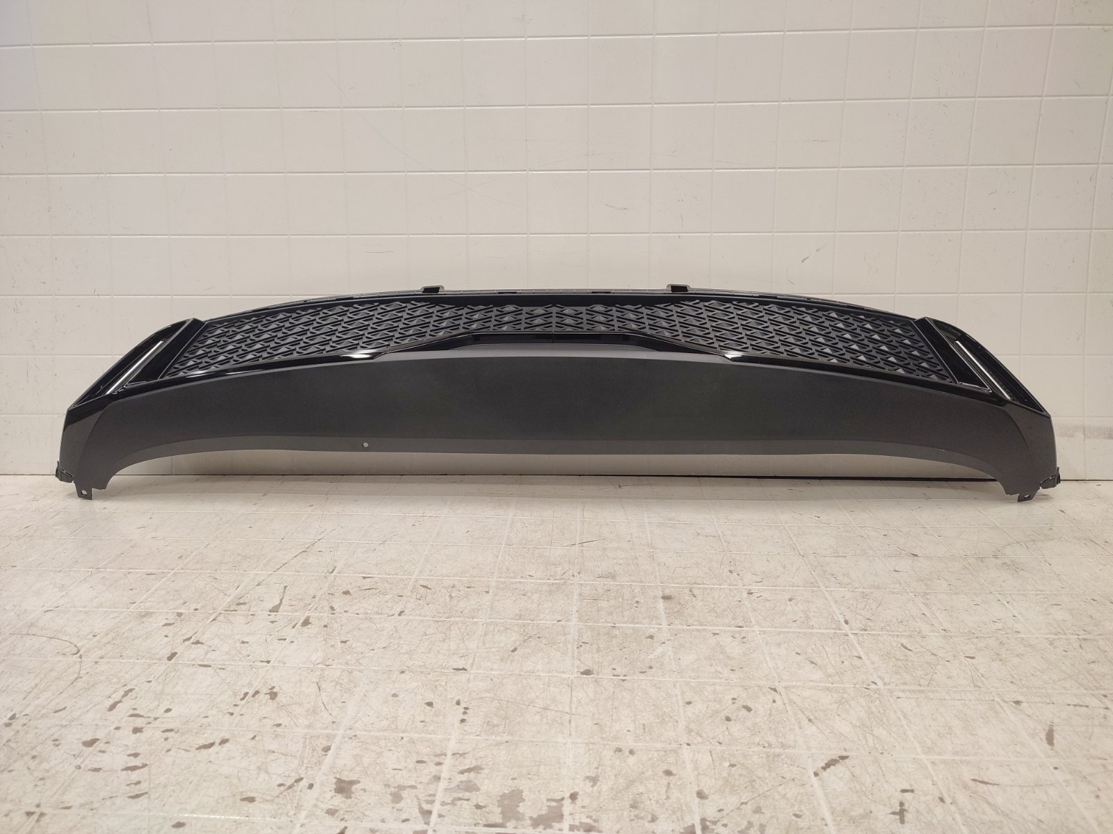 Мен досымның әйелінің үйінде түнеп шықтым. Олар қолдары мен аяқтарын кискаға салады