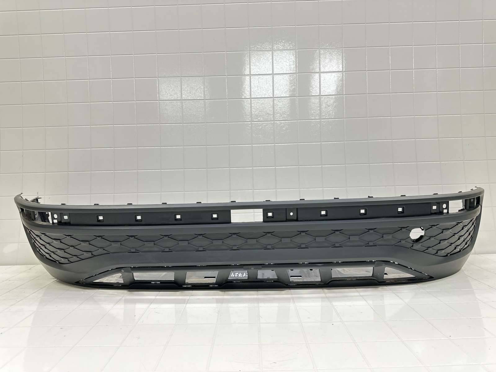 Запчасть бампер задний JETTA VS5 2022-2024 5cg807521b9b9 Б/У Бампер задний JETTA VS5 2022-2024 5cg807521b9b9 Б/У