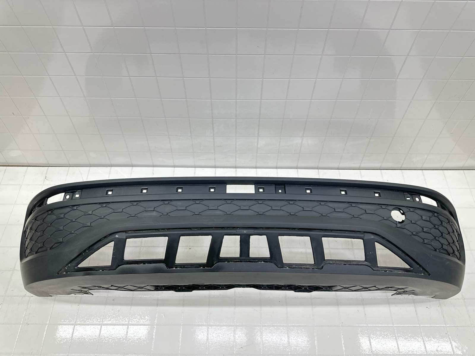 Бампер задний VS5 2022-2024 Бампер задний VS5 2022-2024