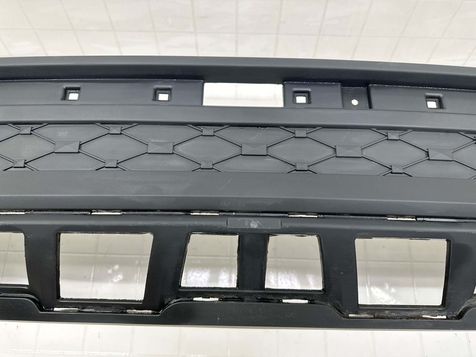 Бампер задний VS5 2022-2024 Бампер задний VS5 2022-2024