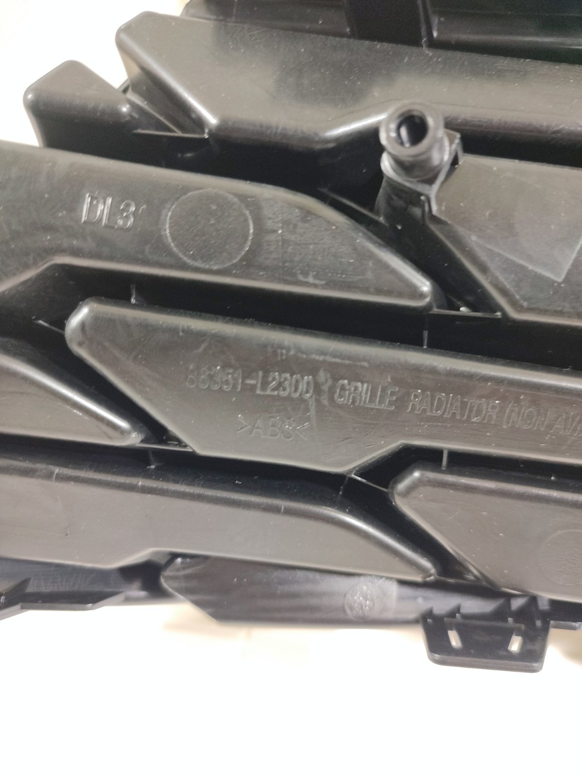 Решетка радиатора новая передняя K5 2020-2023 DL3