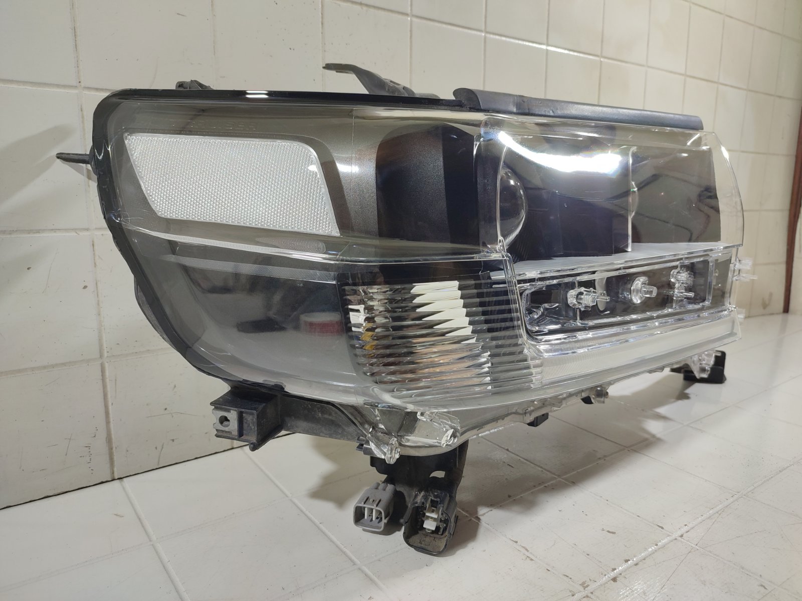 Фара led передняя правая LAND CRUISER 2015-2021 200 Рестайлинг