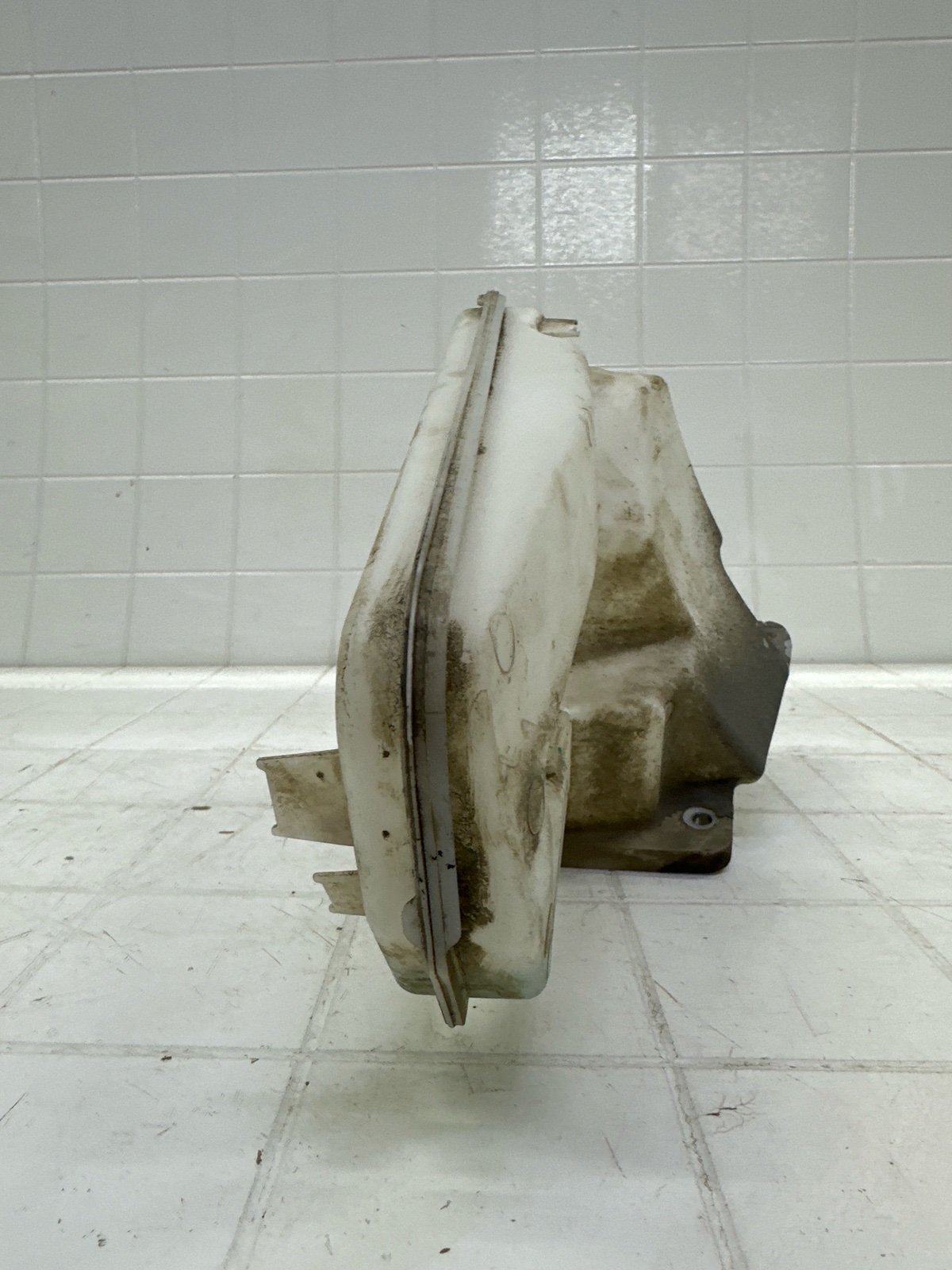 Бачок омывателя VS5 2022-2024