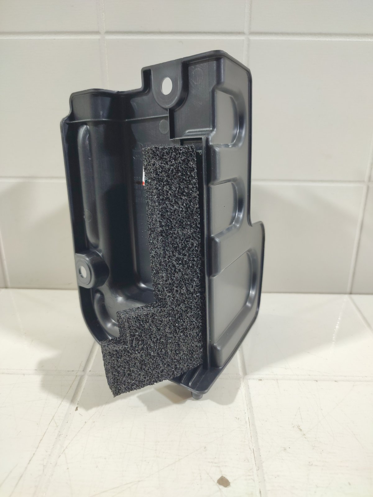 Дефлектор радиатора новый левый SELTOS 2019-2024 SP2