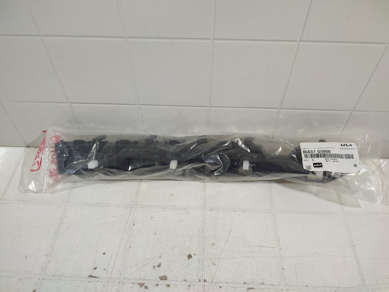 Кронштейн новый задний левый KIA SELTOS 2019-2024 SP2 86651Q5000 новая