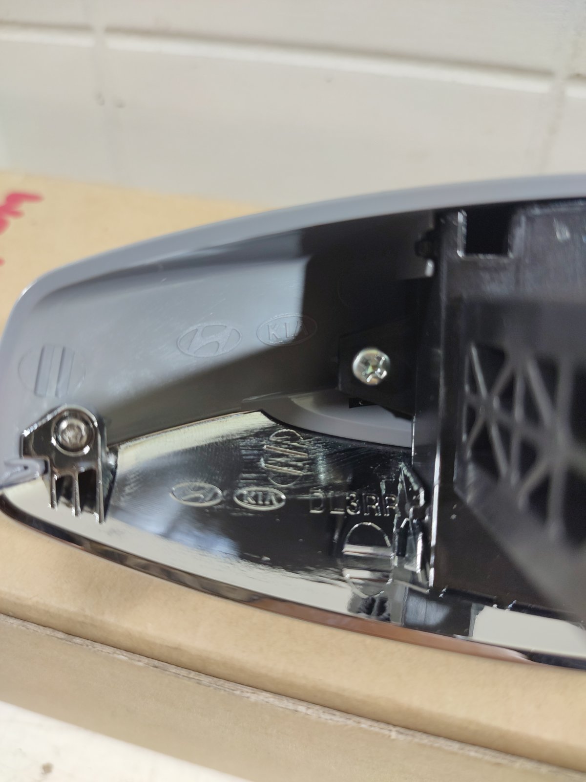 Ручка двери новая задняя правая K5 2020-2023 DL3