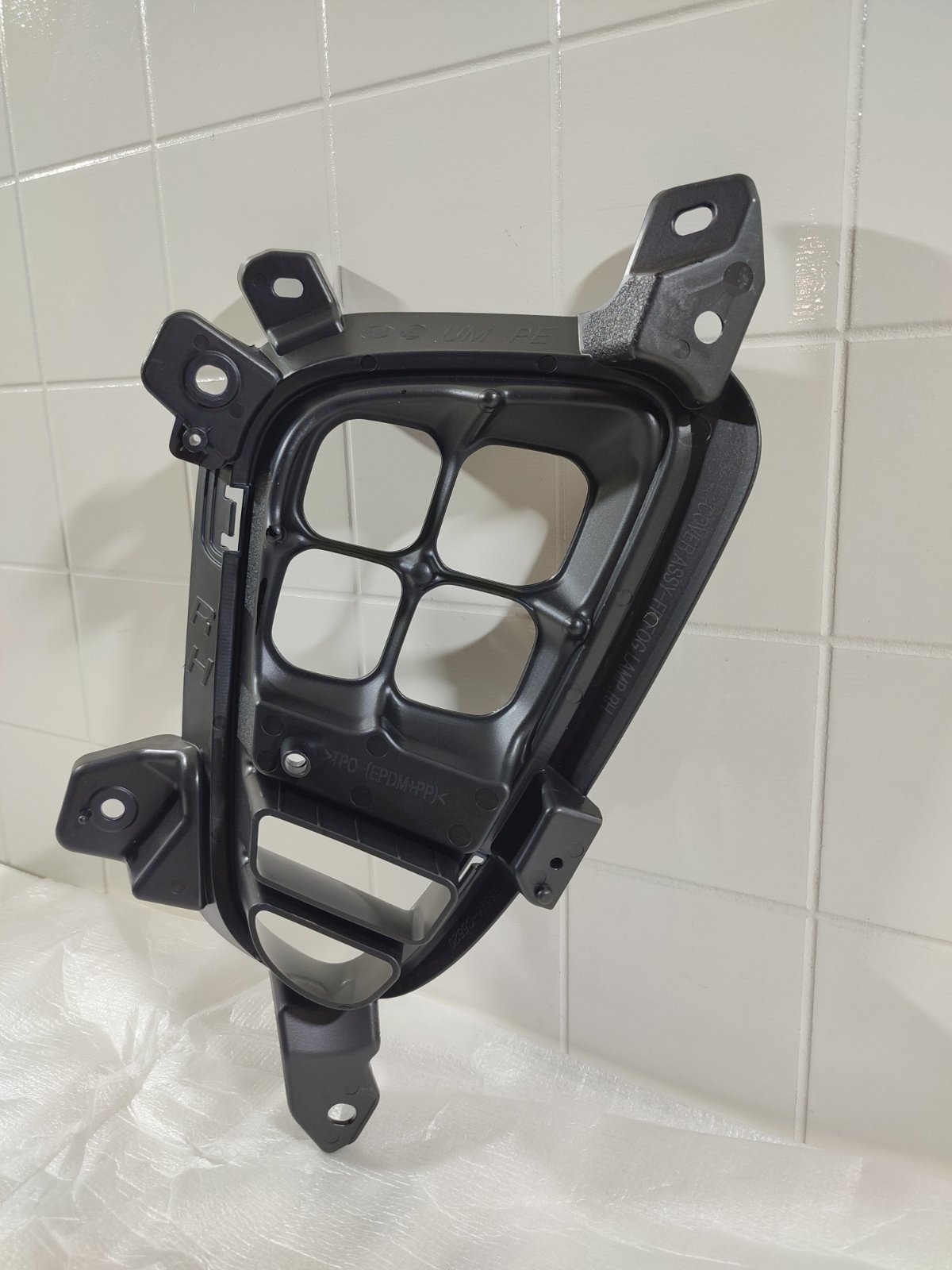 Накладка птф новая передняя правая SORENTO 3 PRIME Рестайлинг 2018-2020 UM