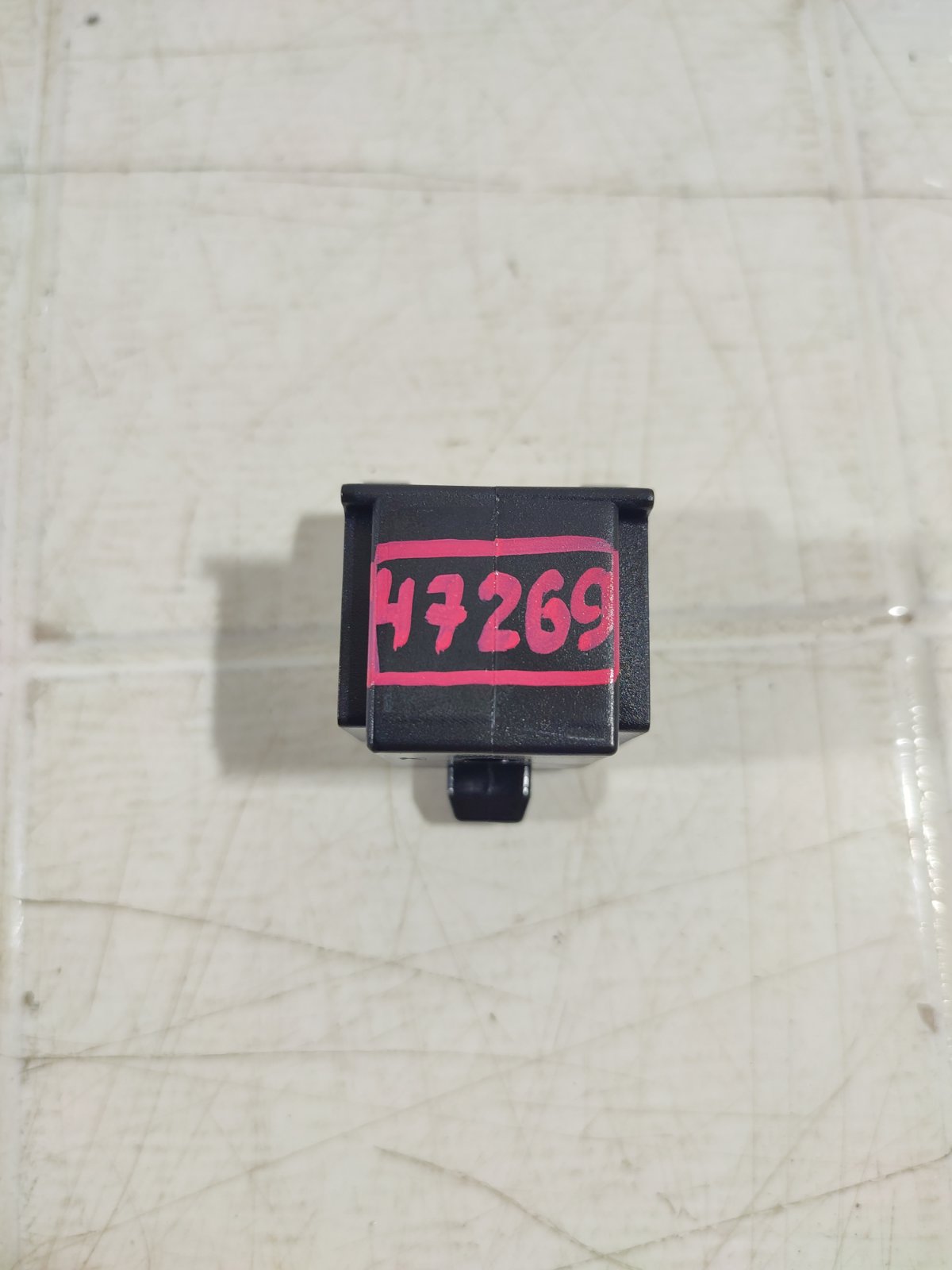 Кронштейн фары передний STINGER 2017-2024