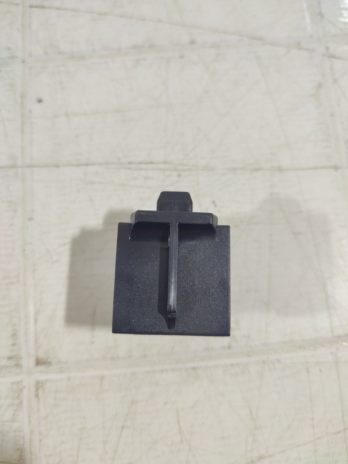 Кронштейн фары передний STINGER 2017-2024