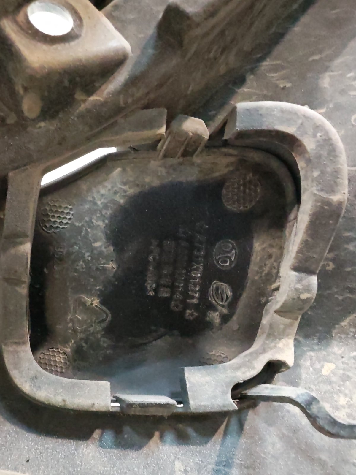 Бампер передний X35 2019-2025