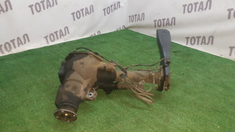 Редуктор Mitsubishi Challenger K99W 6G74 1997 передний (б/у)
