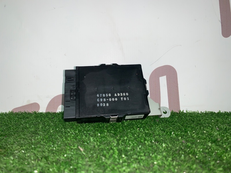 Блок управления abs Nissan Presage VNU30 YD25DDT 1998 (б/у)
